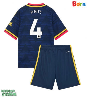 Arsenal Ben White #4 Replika Babytøj Udebanesæt Børn 2026-27 Kortærmet (+ Korte bukser)